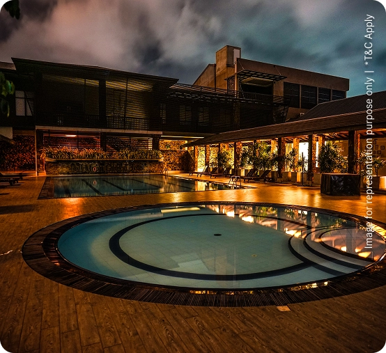 35,000 sq ft. Lavish Clubhouse